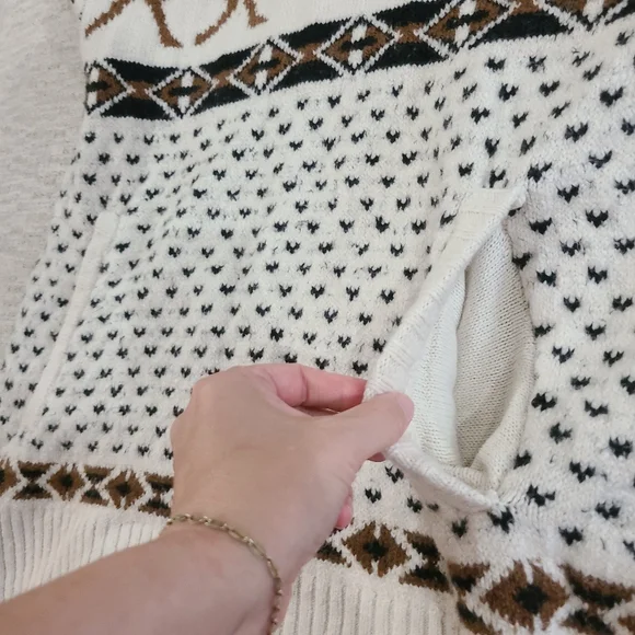 American Eagle Knit Hooded Pullover Deer Sweater Cream Mens Medium Winter FallE - Picture 5 of 9